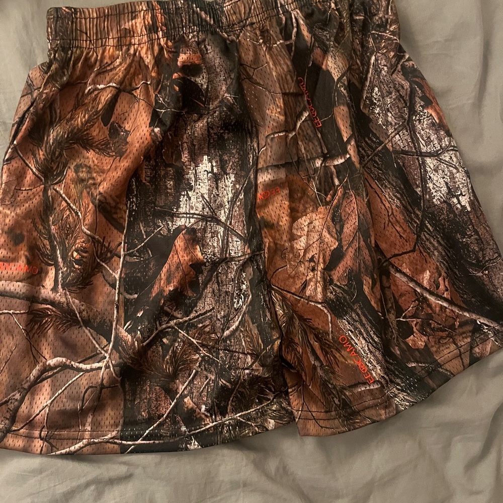 Eric Emanuel Camouflage Men Shorts - Picture 3 of 4